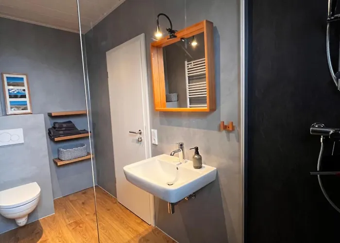 Lejlighed 2-raum-appartment Naehe Alte Maschienenhalle Gut Solingen, Gute Anbindung Oepnv